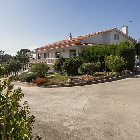 Nyaraló House In Lagoa Do Cao *
